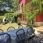 Patti Con Piscina E Camino Nelle Marche Holiday home