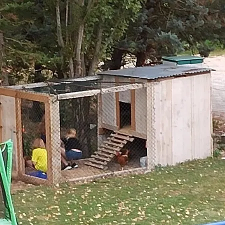 Casa vacanze Patti Per Gruppi Fino A 20 Persone, Con Piscina Privata, Camino E Grande Giardino Nelle Colline Marchigiane *