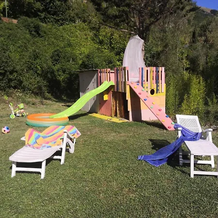 Patti Con Piscina E Camino Nelle Marche