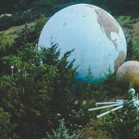 Patti Con Piscina E Camino Nelle Marche