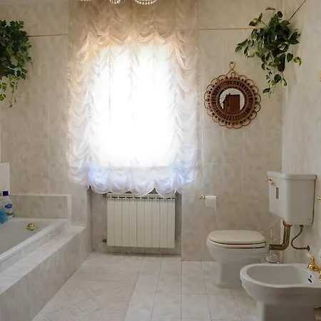 Patti Per Gruppi Fino A 20 Persone, Con Piscina Privata, Camino E Grande Giardino Nelle Colline Marchigiane * Pian di Mulino