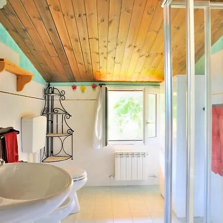 Patti Per Gruppi Fino A 20 Persone, Con Piscina Privata, Camino E Grande Giardino Nelle Colline Marchigiane