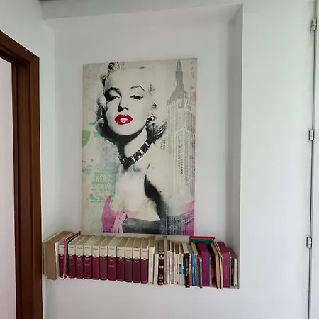 Patti Con Piscina E Camino Nelle Marche