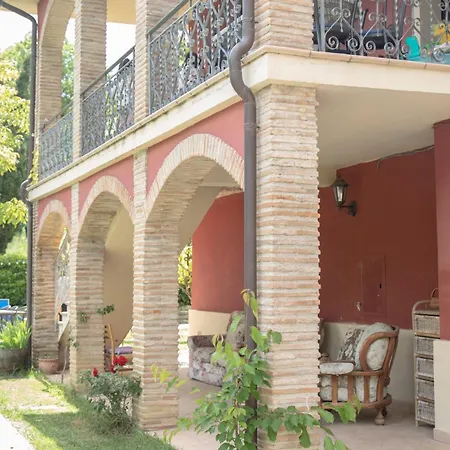 Holiday home Patti Con Piscina E Camino Nelle Marche Pian di Mulino