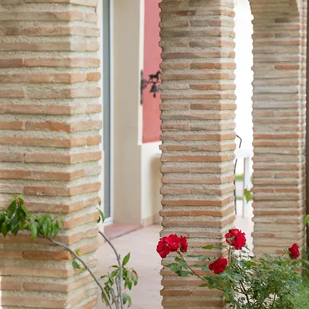Patti Con Piscina E Camino Nelle Marche Holiday home Pian di Mulino