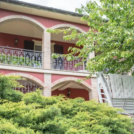 Holiday home Patti Con Piscina E Camino Nelle Marche Pian di Mulino