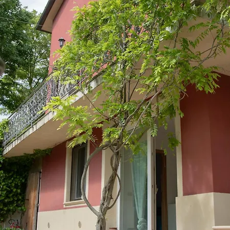 Patti Con Piscina E Camino Nelle Marche Ferienhaus
