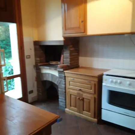 Casa vacanze Patti Per Gruppi Fino A 20 Persone, Con Piscina Privata, Camino E Grande Giardino Nelle Colline Marchigiane Pian di Mulino