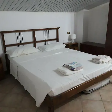 Patti Con Piscina E Camino Nelle Marche Vakantiehuis *