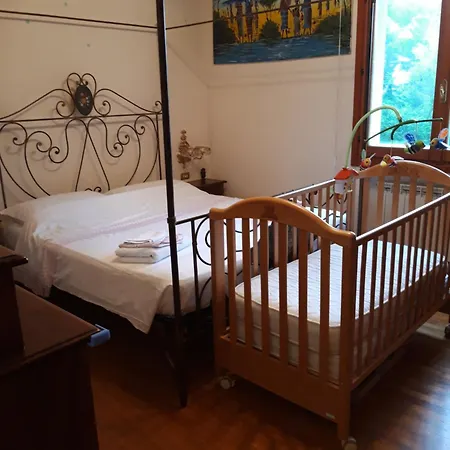 Casa vacanze Patti Per Gruppi Fino A 20 Persone, Con Piscina Privata, Camino E Grande Giardino Nelle Colline Marchigiane *